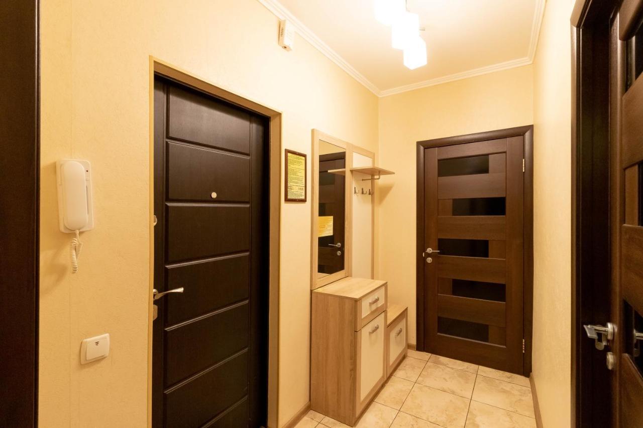 Kvartirkoff Na Geroev Dnepra 36 B Kyiv Exterior photo